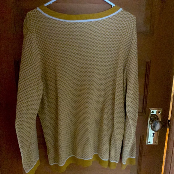 Esprit mustard sweater - Picture 2 of 2